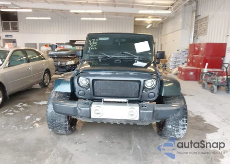 2011 Jeep Wrangler Unlimited Sahara z USA, uszkodzony, nr VIN 1J4BA5H16BL592712